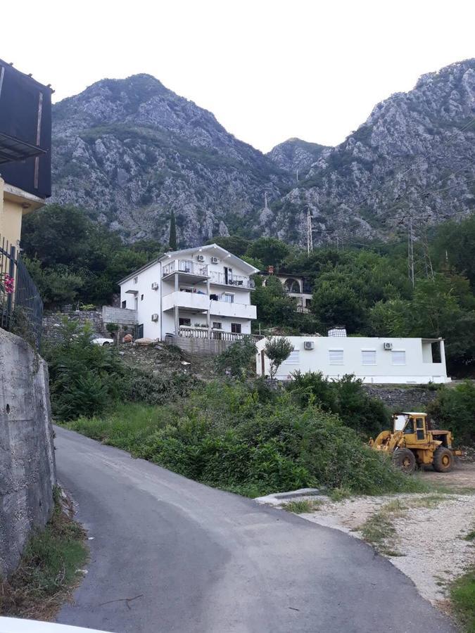 Apartmani Viza Risan Zewnętrze zdjęcie